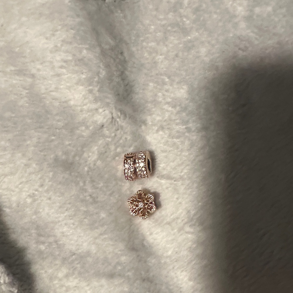 Pandora Rose Gold winter charm, and spacers